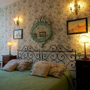 https://guest-house-arco-dei-tolomei.it-romehotels.com