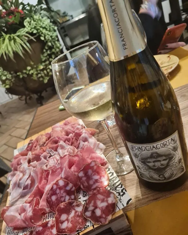 Il Glicine B&B Ristorante Cazzago San Martino