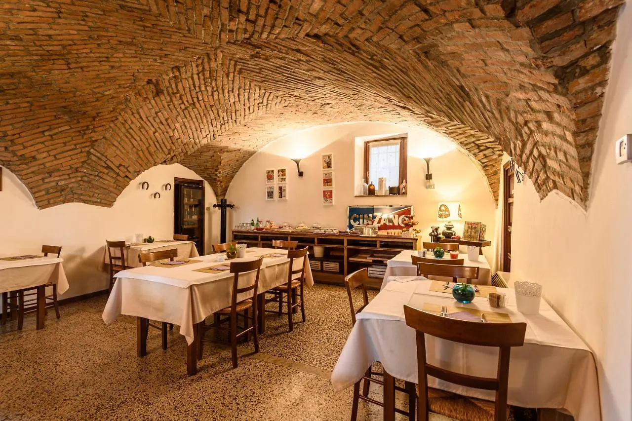 Il Glicine B&B Ristorante Cazzago San Martino Bed & Breakfast