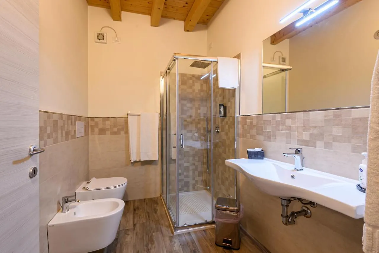Bed & Breakfast Il Glicine B&B Ristorante Cazzago San Martino Italy