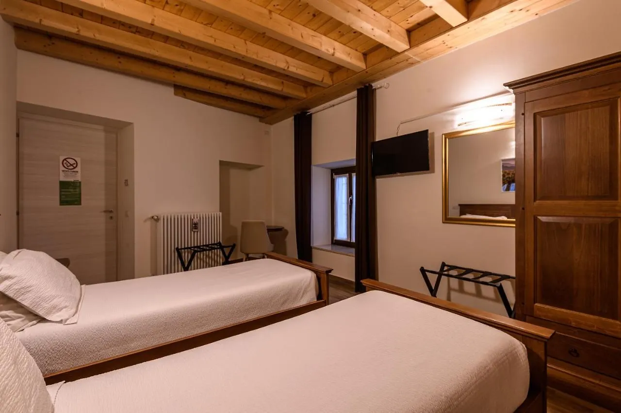 Bed & Breakfast Il Glicine B&B Ristorante Cazzago San Martino Italy